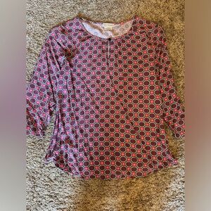 Van Heusen Women’s Dress Shirt. Worn lightly.